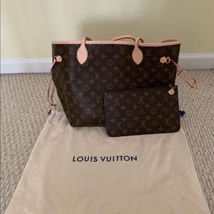 New never being used Louis Vuitton Never full MM.
